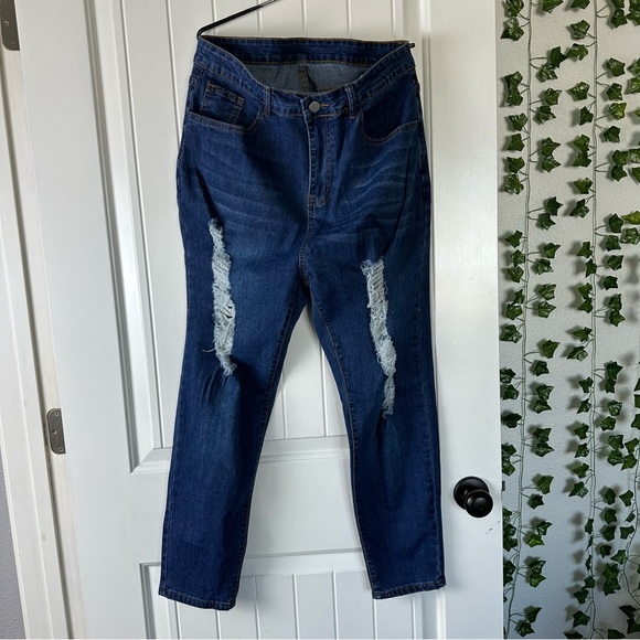 Boutique Chic high waisted dark wash distressed skinny jeans size 14 - Picture 5 of 6